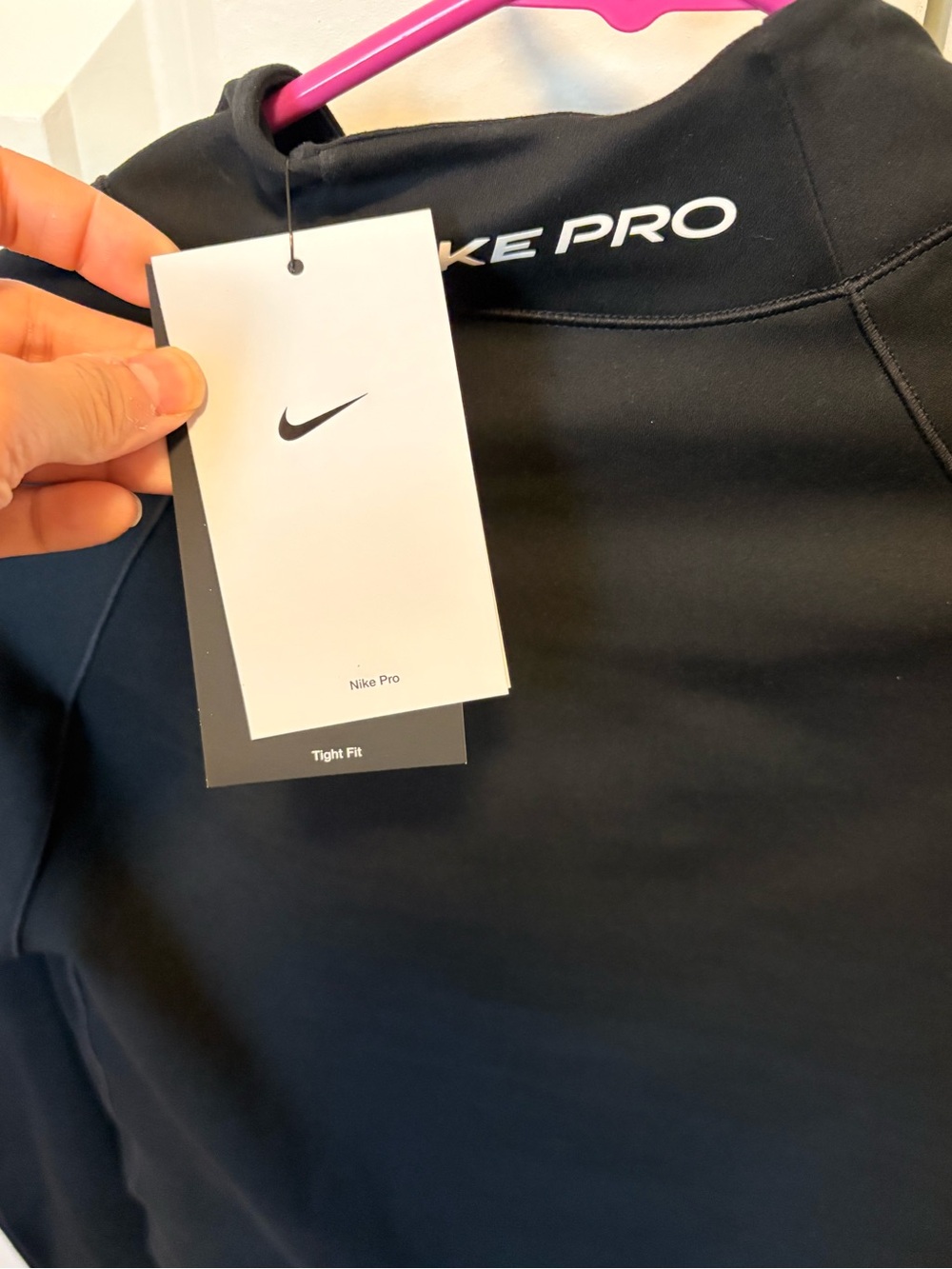 NWT Nike Women Dri-FIT Long-Sleeve Mock-Neck Top Size Medium - Picture 5 of 5
